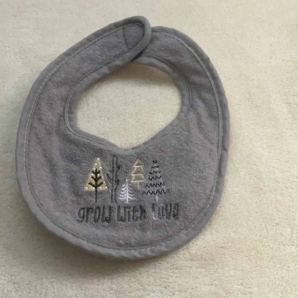 Bibs - Picture 7 of 11